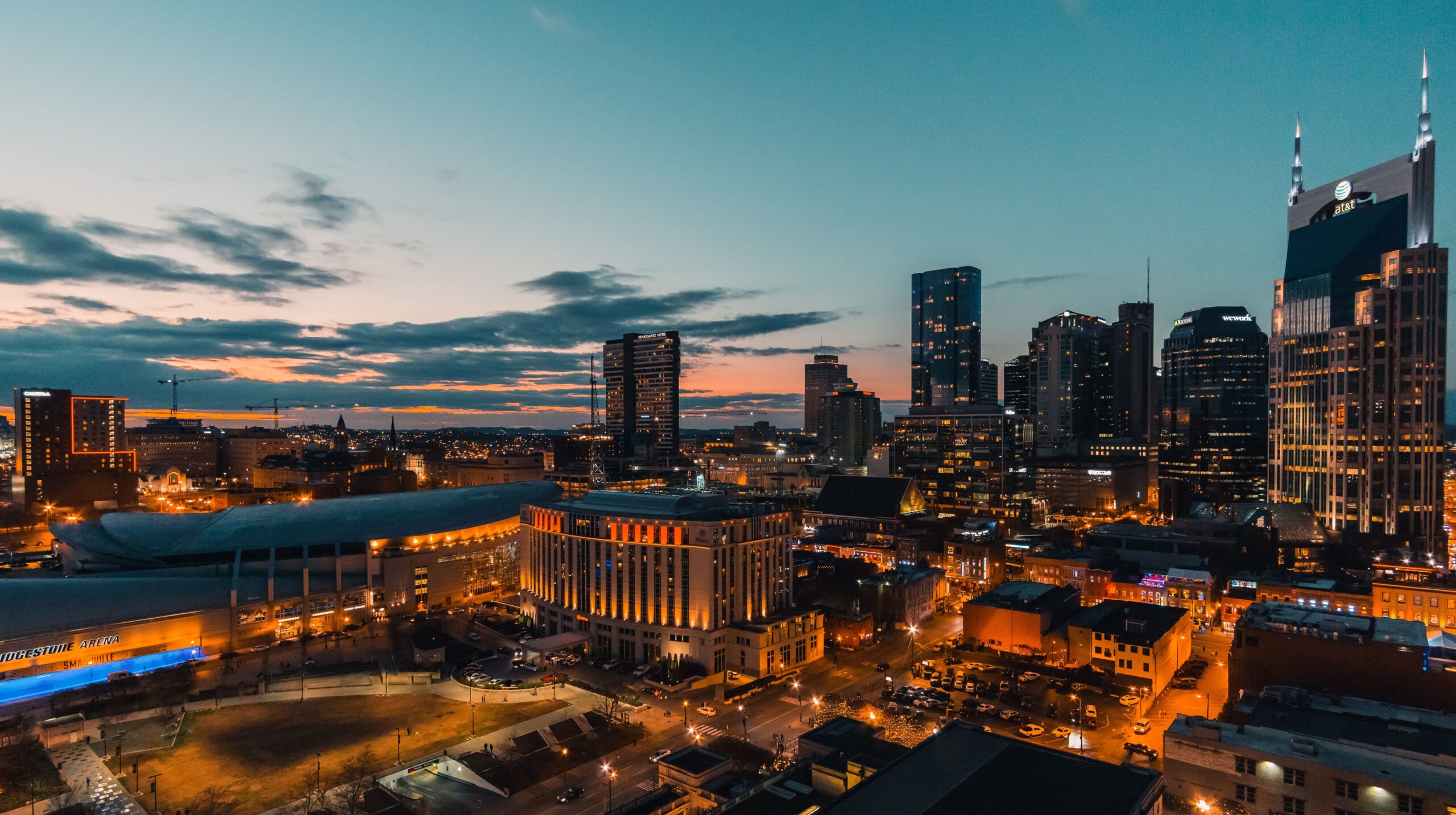 nashville-tn-at-twilight-min-scaled